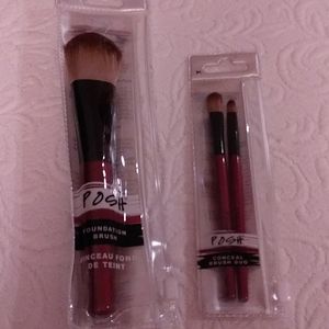 3 posh makeup brushes